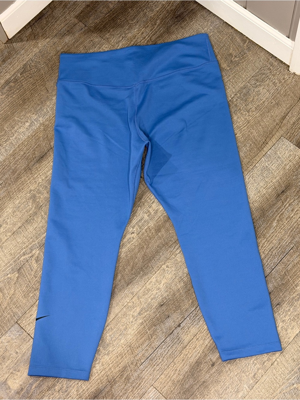 Nike Women's High-Waisted 7/8 Leggings - Picture 2 of 8